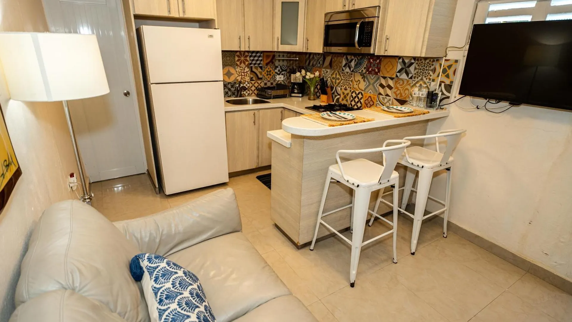 Compact Haven With Private Entrance And Free Parking And Laundry Apartment Ponce Puerto Rico